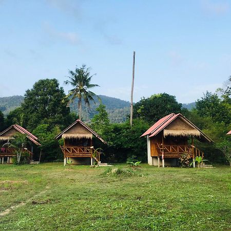 Seree Bungalows & Chill Bar Ко Чанг Экстерьер фото
