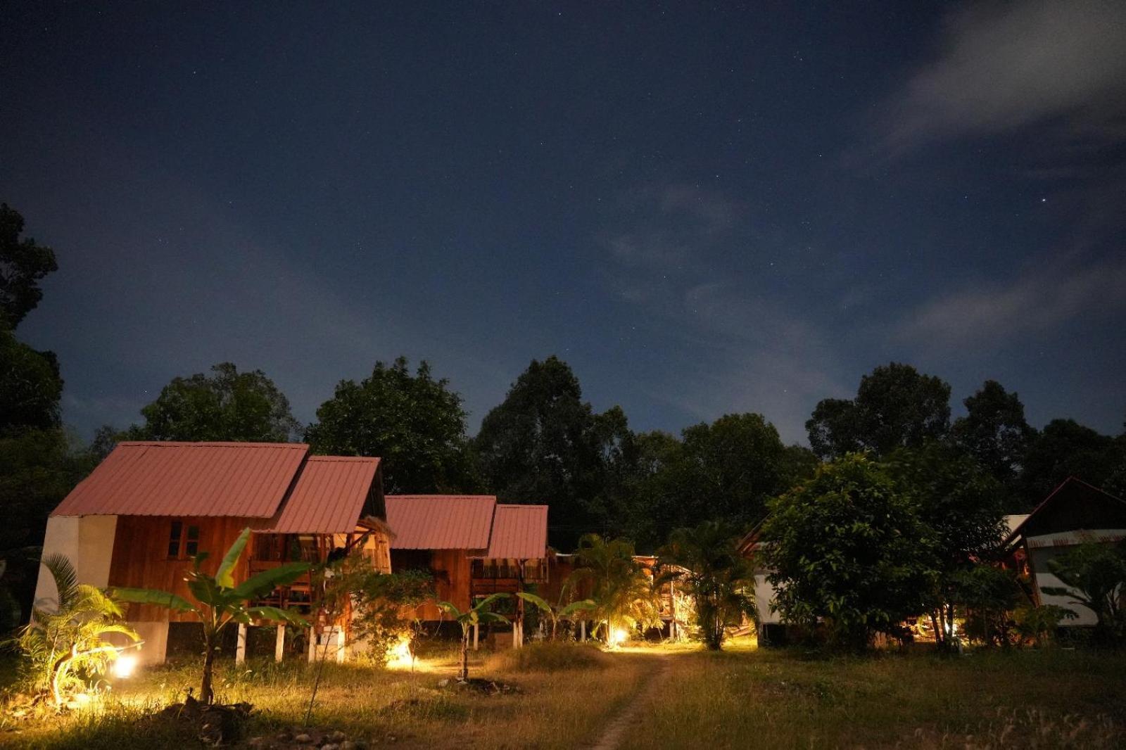 Seree Bungalows & Chill Bar Ко Чанг Экстерьер фото