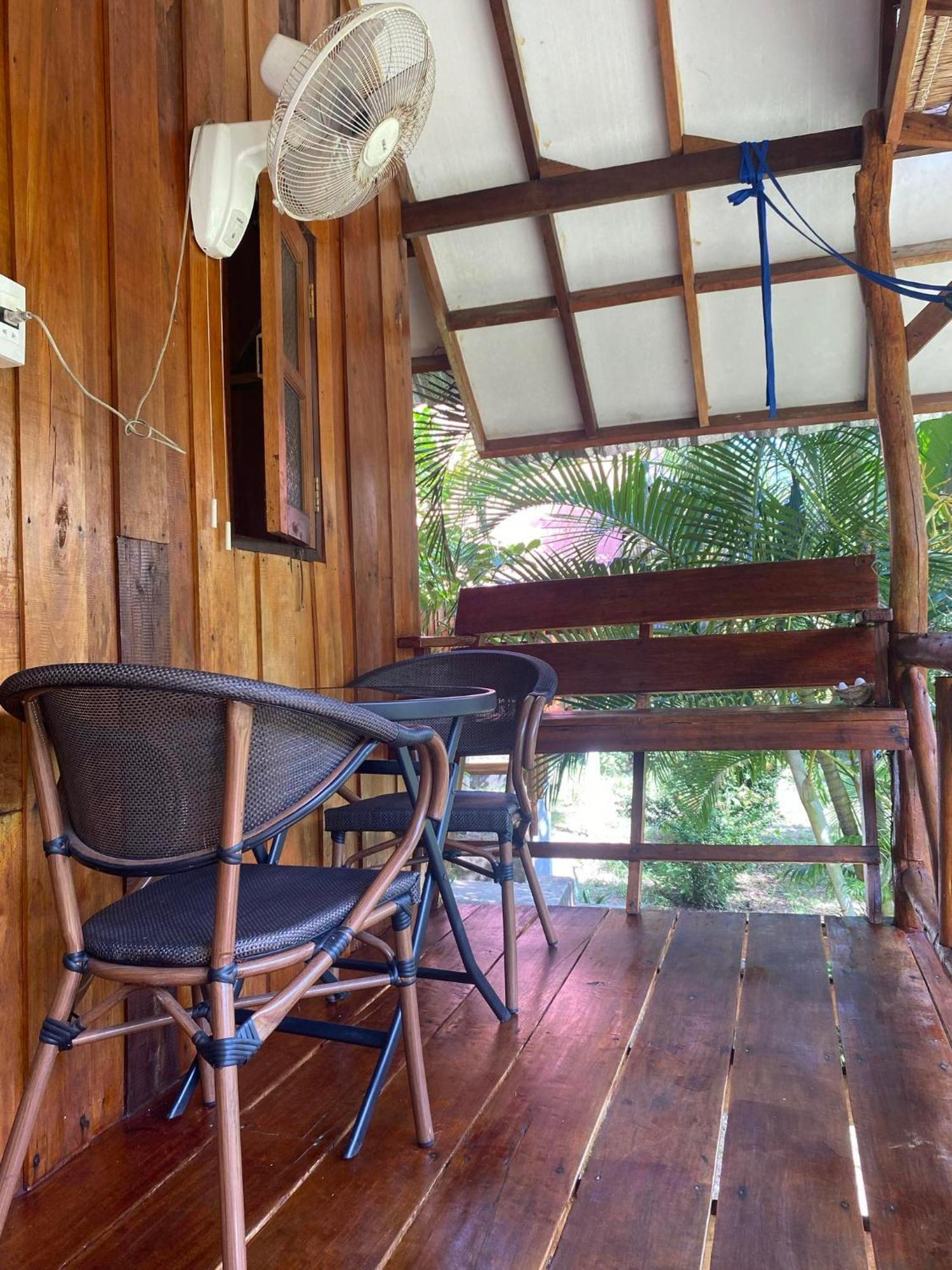 Seree Bungalows & Chill Bar Ко Чанг Экстерьер фото
